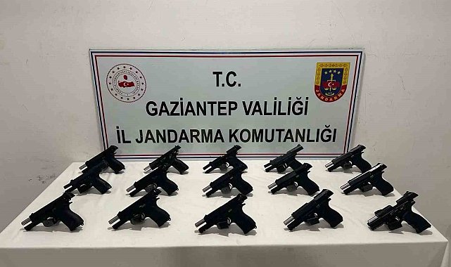 Gaziantep'te 15 adet ruhsatsız tabanca ele geçirildi: 3 şahıs tutuklandı