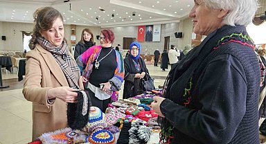 Gölcük'te örgü festivali