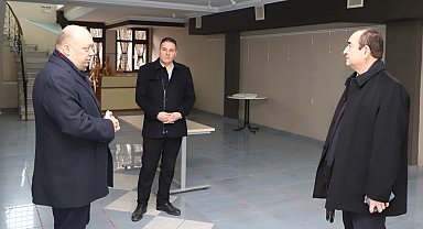Gönen Belediyesi konferans salonu yenileniyor