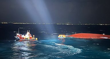 Güney Kore'de balıkçı teknesi alabora oldu: 5 kişi kurtarıldı, 5 kişi kayıp