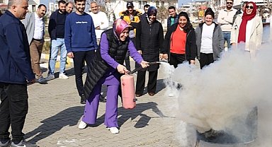 Hatay itfaiyesinden sevgievlerinde yangı tatbikatı