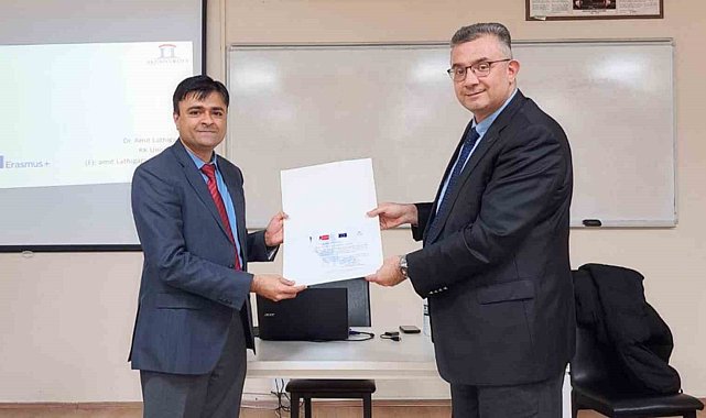 Hindistan'ın RK Üniversitesi akademisyeni KBÜ'de akademik faaliyetlerde bulundu