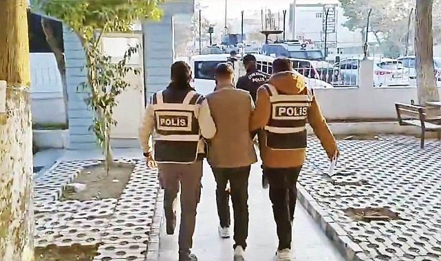 Hırsızlık suçundan aranan şahıs yakalandı