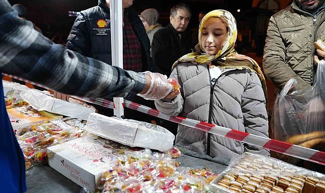 İlk teravihte Düzce Belediyesi yalnız bırakmadı