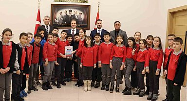 İlkokul öğrencileri hikaye kitabı yazdı