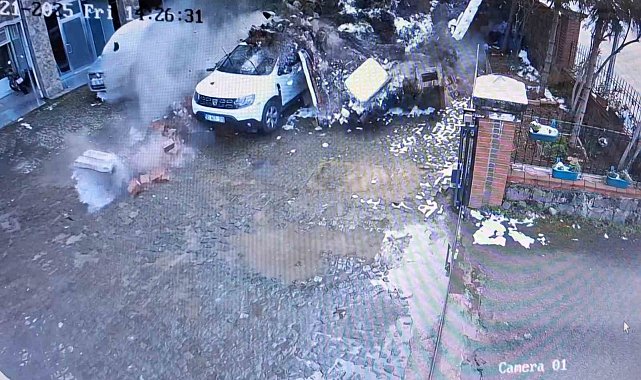 İstinat duvarı çöktü, 30 saniyeyle kurtuldu