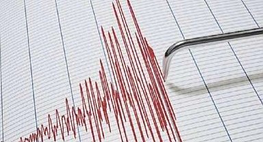 İzmir Dikili 4 büyüklüğünde sallandı!