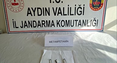 Jandarma uyuşturucuya geçit vermiyor: 5 gözaltı