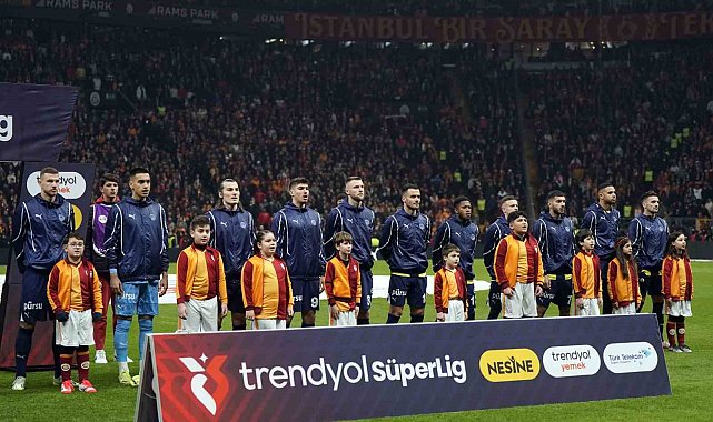 Jose Mourinho'dan derbide 2 değişiklik