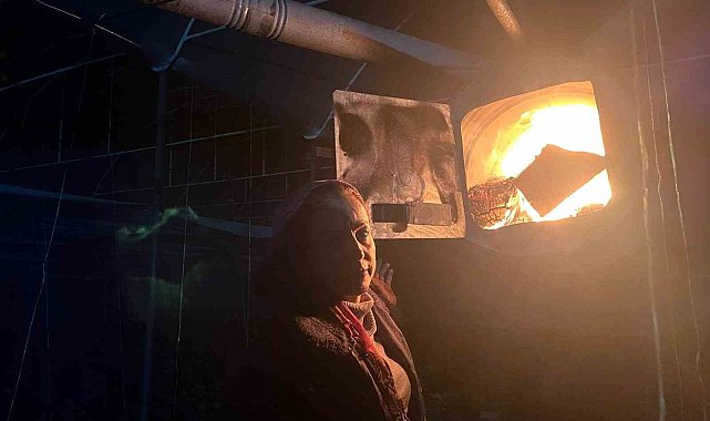 Kadın üreticilerin meşakkatli zirai don nöbeti