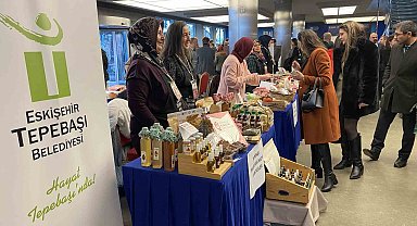 Kadınların kendi emekleriyle ürettiği ürünler alıcılara tanıtıldı