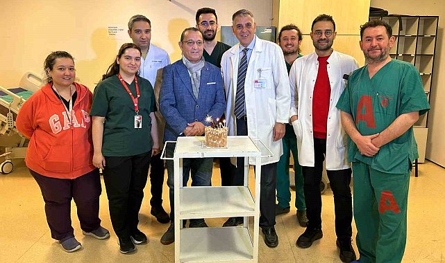 Kalp nakli olmazsa yaşayamayacağı söylenen hasta 10. yılını kutladı