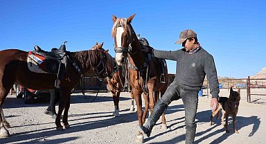 Kapadokya'da at turlarına ilgi artıyor