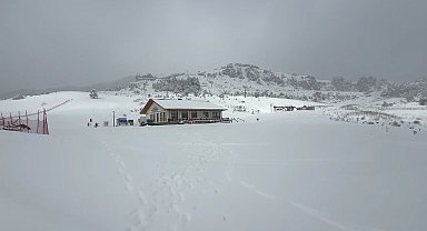 Karabük'te kar yağışı etkili oluyor