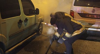Kars'ta seyir halindeki araç alevlere teslim oldu