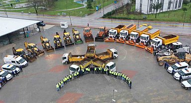 Kartepe'de ekipler yoğun kar yağışına karşı teyakkuzda
