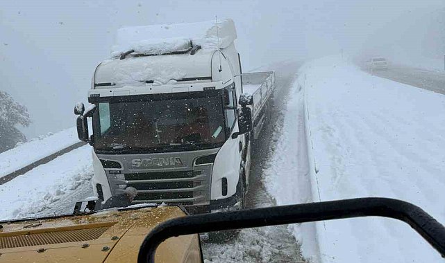 Kaymakam Partal'dan kar yağışı ve ulaşım uyarısı