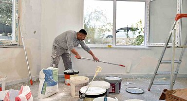 Kepez Belediyesi, yangın mağduru çiftin evini yeniledi