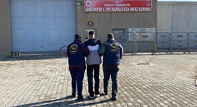 Kesinleşmiş 10 yıl cezası bulunan uyuşturucu taciri yakalandı