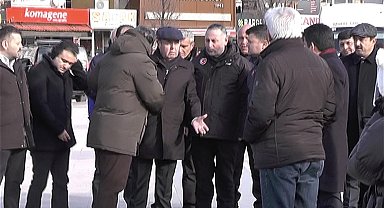 Kırşehir'de deprem unutuldu, bayrak krizi yaşandı