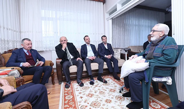 Kocaeli'de Başkan Büyükakın'dan milli güreşçiye vefa ziyareti