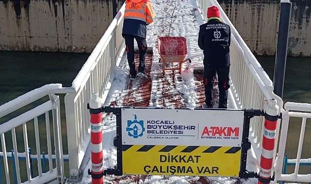 Kocaeli'de kar dindi, Büyükşehir'in çalışması bitmedi!