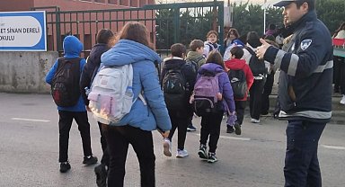 Kocaeli'de okul giriş ve çıkışları zabıta ile daha güvenli