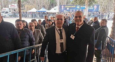 Kongrede maaş krizi