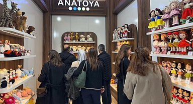 Konya KOMEK'in el emeği oyuncakları İstanbul'da ilgi gördü
