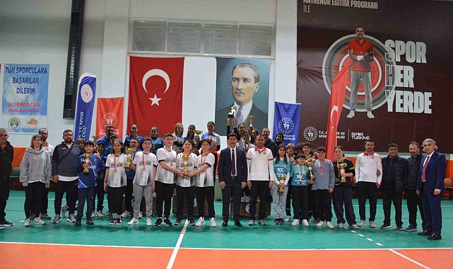 Köyceğiz'de Floor Curling İl Birinciliği Müsabakaları gerçekleştirildi