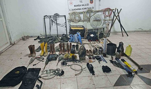 Kula'da kaçak kazıya jandarma engeli