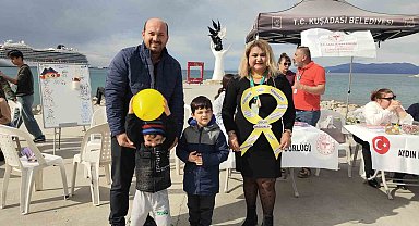 Kuşadası'nda 'Erken Tanı, Sağlıklı Gelecek' etkinliği fark oluşturdu