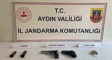 Kuşadası'nda havaya ateş açan şahıslar yakalandı