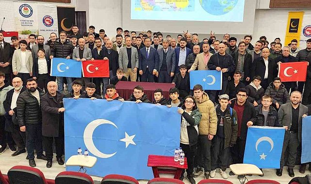 Kütahya'da "Geçmişten Günümüze Doğu Türkistan" konulu konferans