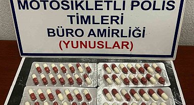 Kütahya'da sırt çantasında uyuşturucu bulunan zanlı gözaltına alındı