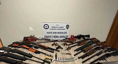 Kütahya'da sosyal medya magandalarına eş zamanlı operasyon