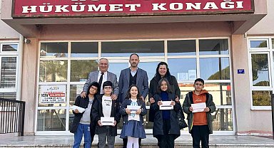 Kuyucak Kaymakamı Niyazi'den BİLSEM öğrencilerine hediye