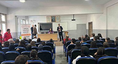 Lise öğrencilerine vergi bilinci anlatıldı