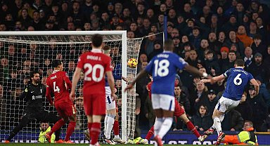 Liverpool derbisinde Everton 90+8'de puanı kaptı