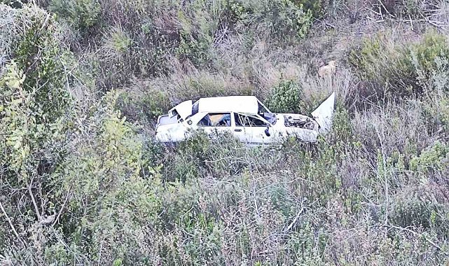 Manavgat'ta şarampole yuvarlanan otomobil sürücüsü yaralandı