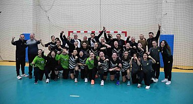 Manisa BBSK Hentbol Takımından tarihi başarı