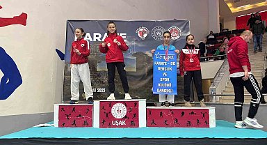 Manyaslı karateciler Ege Karate Ligi'nden madalyalarla döndü
