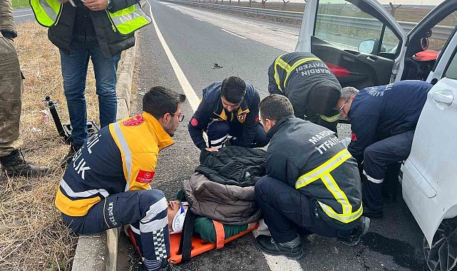 Mardin'de iki otomobil çarpıştı: 3 yaralı