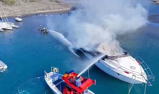 Marmaris'te milyonluk motoryat cayır cayır yandı