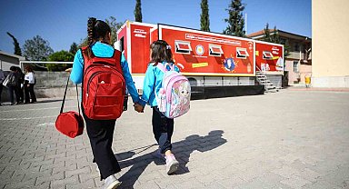 MediaMarkt Ateşböceği öğrenim tırlarında bir yılda 5 bin çocuk eğitim aldı