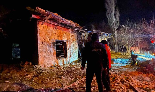 Mersin'de ev yangını: 1 ölü