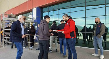 Mersin'de gençler terörle mücadele konusunda bilgilendiriliyor