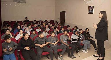 Mersin'de LGS'ye hazırlanan öğrencilere rehberlik desteği