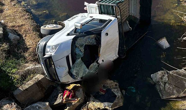 Mersin'nde trafik kazası: 1 ölü, 2 yaralı