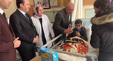 Minik kalplerden yürek ısıtan hareket